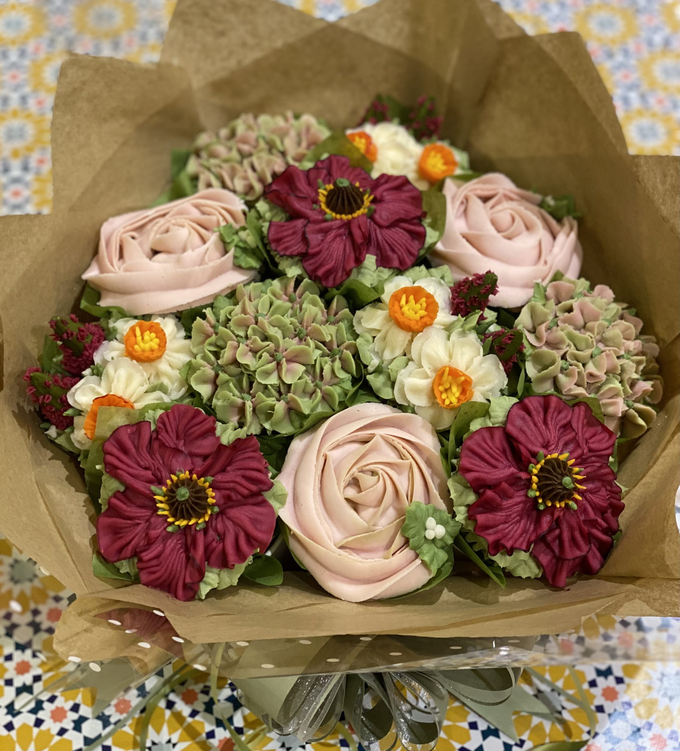 cakes by the bunch, cupcake bouquets, cupcake flowers, buttercream flowers, North Abingdon, Oxfordshire