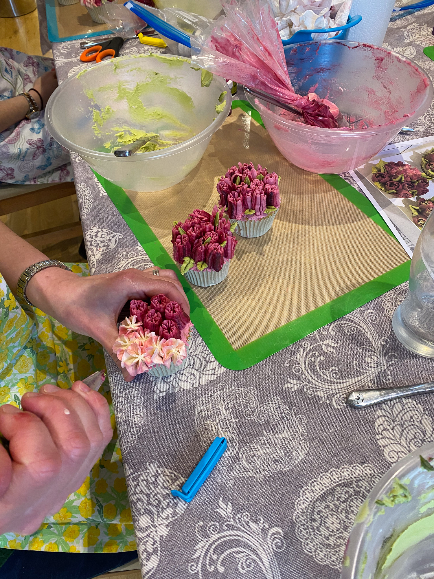 Cake Piping Classes with Cakes by the Bunch Abingdon Oxfordshire-2